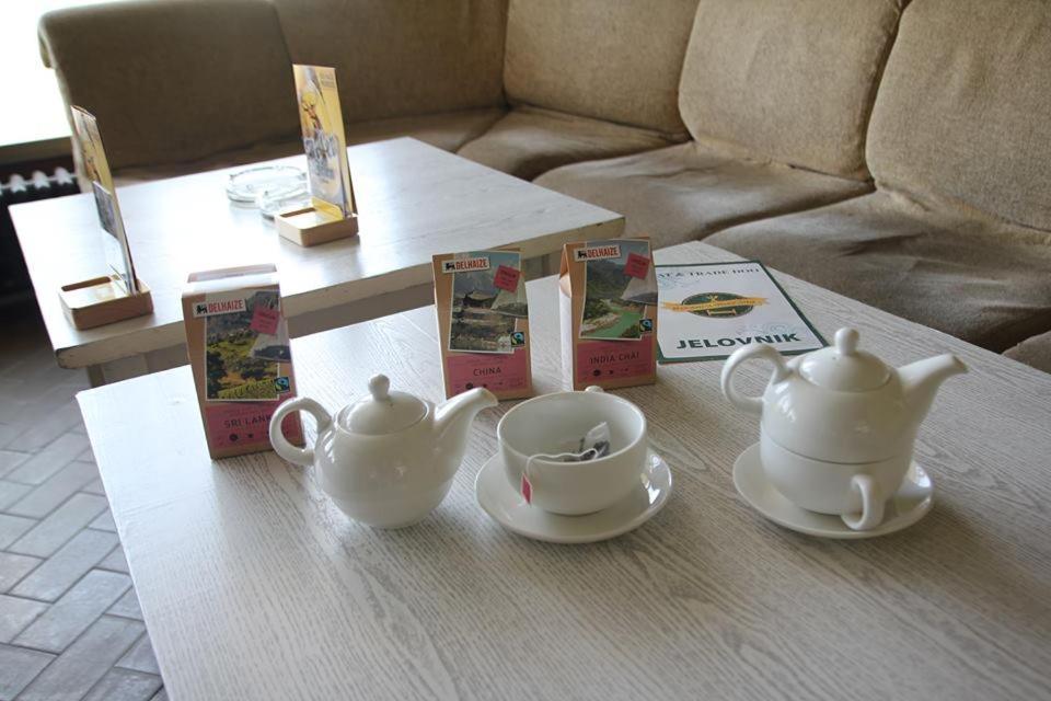 Restoran Sa Prenocistem Zitiste Hotel Екстериор снимка