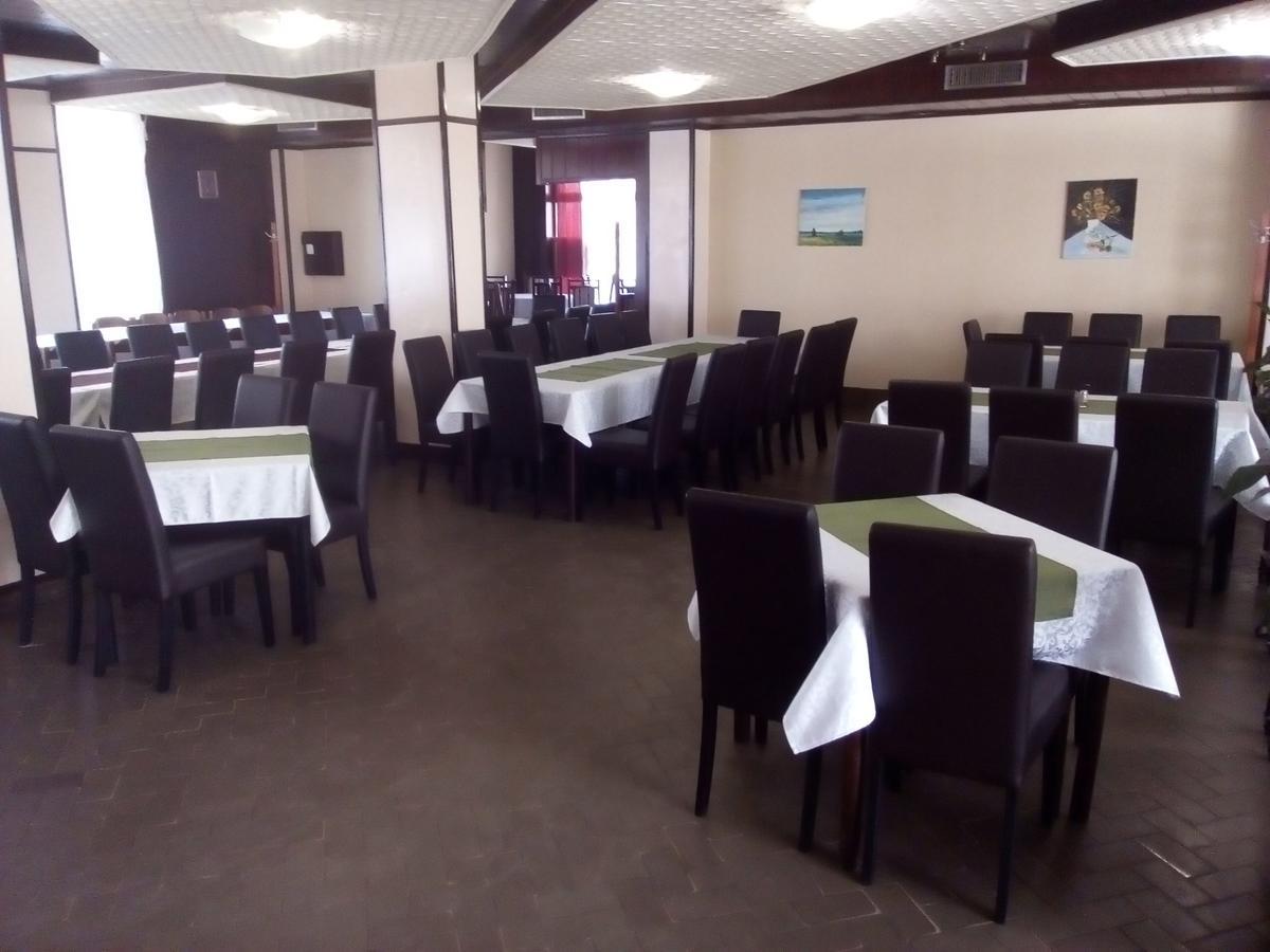 Restoran Sa Prenocistem Zitiste Hotel Екстериор снимка