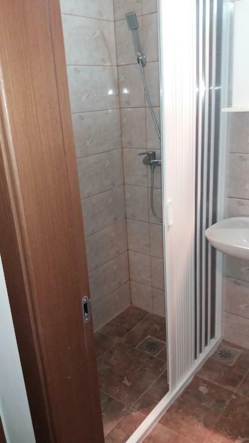 Restoran Sa Prenocistem Zitiste Hotel Екстериор снимка